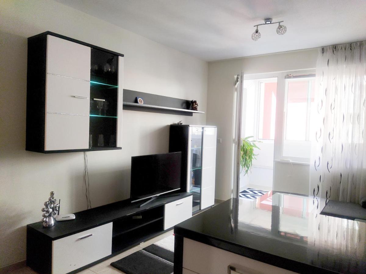 Modern Apartment In Burgas by Eksteriør bilde